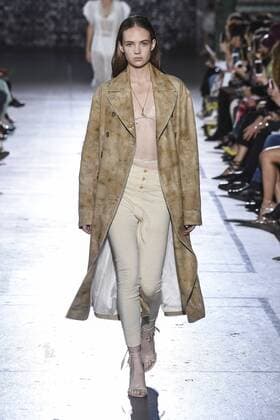 212078 Marineau Starface 2016-10-02 Paris France Paris Fashion week. Pret-a-porter printemps-ete 2017. Defile John Galliano. John Galliano , spring -summer 2017Paris, France Paris Fashion week. Ready-to-wear spring-summer 2017 Defile John Galliano Editorial Use Only  Copyright: xMarineaux STAR_212078_005