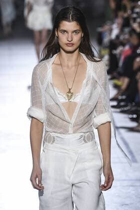 212078 Marineau Starface 2016-10-02 Paris France Paris Fashion week. Pret-a-porter printemps-ete 2017. Defile John Galliano. John Galliano , spring -summer 2017Paris, France Paris Fashion week. Ready-to-wear spring-summer 2017 Defile John Galliano Editorial Use Only  Copyright: xMarineaux STAR_212078_012