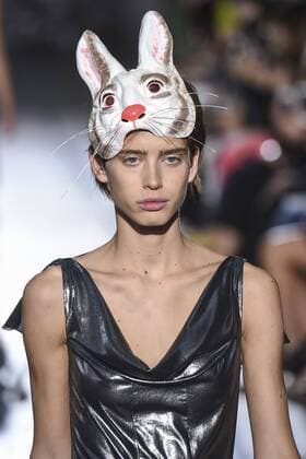 212078 Marineau Starface 2016-10-02 Paris France Paris Fashion week. Pret-a-porter printemps-ete 2017. Defile John Galliano. John Galliano , spring -summer 2017Paris, France Paris Fashion week. Ready-to-wear spring-summer 2017 Defile John Galliano Editorial Use Only  Copyright: xMarineaux STAR_212078_040