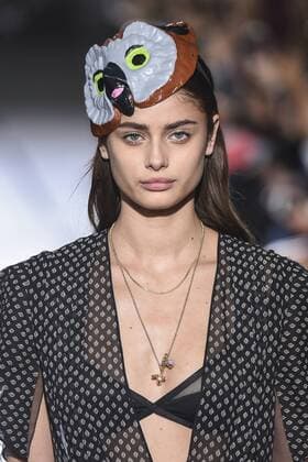 212078 Marineau Starface 2016-10-02 Paris France Paris Fashion week. Pret-a-porter printemps-ete 2017. Defile John Galliano. John Galliano , spring -summer 2017Paris, France Paris Fashion week. Ready-to-wear spring-summer 2017 Defile John Galliano Editorial Use Only  Copyright: xMarineaux STAR_212078_055