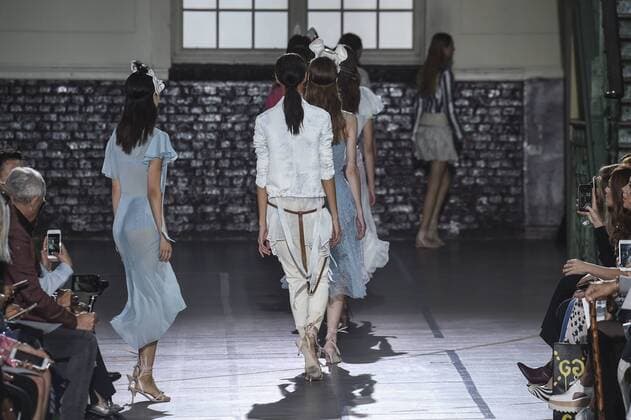 212078 Marineau Starface 2016-10-02 Paris France Paris Fashion week. Pret-a-porter printemps-ete 2017. Defile John Galliano. John Galliano , spring -summer 2017Paris, France Paris Fashion week. Ready-to-wear spring-summer 2017 Defile John Galliano Editorial Use Only  Copyright: xMarineaux STAR_212078_062