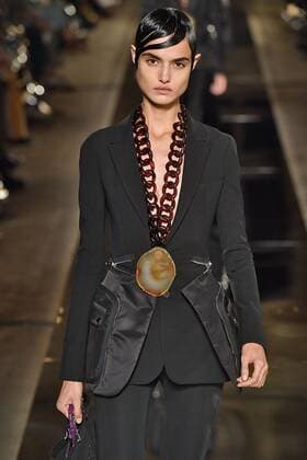212080 Marineau Starface 2016-10-02 Paris France Paris Fashion week. Pret-a-porter printemps-ete 2017. Defile Givenchy.Paris Fashion week. Ready-to-wear spring-summer 2017 Defile Givenchy. Givenchy, spring-summer 2017 Paris, France Editorial Use Only _sans_perso  Copyright: xMarineaux STAR_212080_006