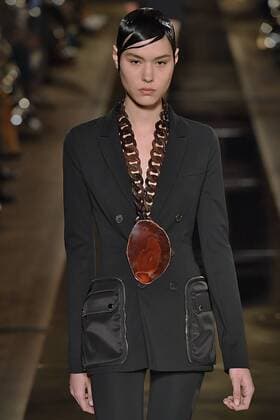 212080 Marineau Starface 2016-10-02 Paris France Paris Fashion week. Pret-a-porter printemps-ete 2017. Defile Givenchy.Paris Fashion week. Ready-to-wear spring-summer 2017 Defile Givenchy. Givenchy, spring-summer 2017 Paris, France Editorial Use Only _sans_perso  Copyright: xMarineaux STAR_212080_014