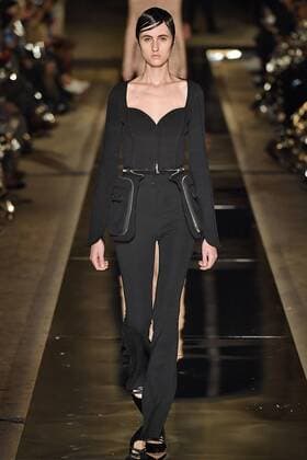 212080 Marineau Starface 2016-10-02 Paris France Paris Fashion week. Pret-a-porter printemps-ete 2017. Defile Givenchy.Paris Fashion week. Ready-to-wear spring-summer 2017 Defile Givenchy. Givenchy, spring-summer 2017 Paris, France Editorial Use Only _sans_perso  Copyright: xMarineaux STAR_212080_077
