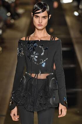 212080 Marineau Starface 2016-10-02 Paris France Paris Fashion week. Pret-a-porter printemps-ete 2017. Defile Givenchy.Paris Fashion week. Ready-to-wear spring-summer 2017 Defile Givenchy. Givenchy, spring-summer 2017 Paris, France Editorial Use Only _sans_perso  Copyright: xMarineaux STAR_212080_085
