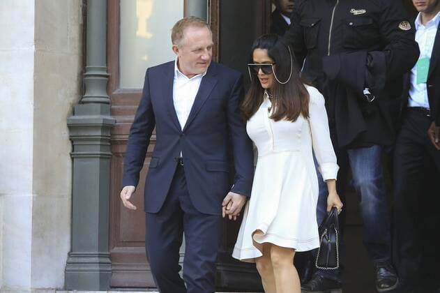 Francois Henri Pinault et Salma Hayek CELEBRITES : Ankunft zur Modenschau von Stella McCartney - Paris - 03 10 2016 GwendolineLeGoff Panoramic 
