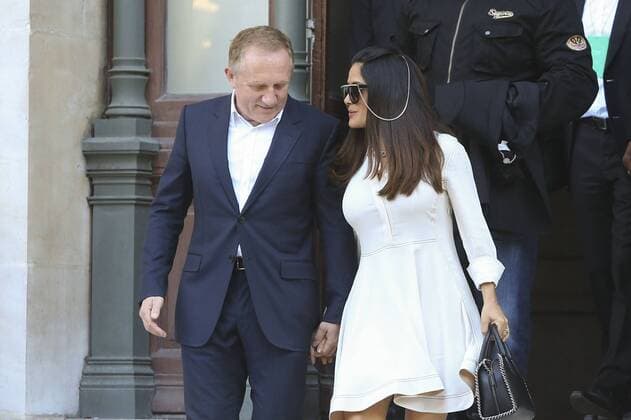 Francois Henri Pinault et Salma Hayek CELEBRITES : Ankunft zur Modenschau von Stella McCartney - Paris - 03 10 2016 GwendolineLeGoff Panoramic 