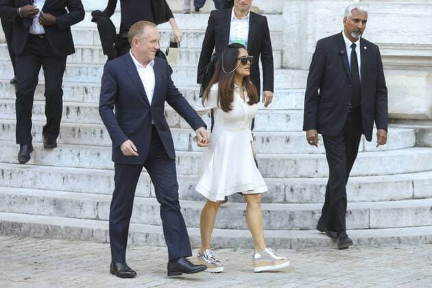 Francois Henri Pinault et Salma Hayek CELEBRITES : Ankunft zur Modenschau von Stella McCartney - Paris - 03 10 2016 GwendolineLeGoff Panoramic 