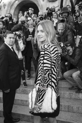 Natalia Vodianova CELEBRITES : Ankunft zur Modenschau von Stella McCartney - Paris - 03 10 2016 GwendolineLeGoff Panoramic 