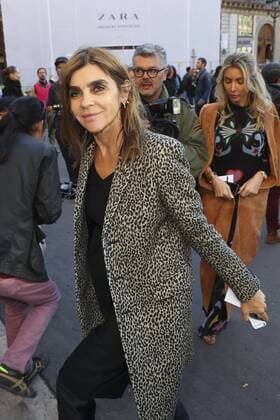 Carine Roitfeld CELEBRITES : Ankunft zur Modenschau von Stella McCartney - Paris - 03 10 2016 GwendolineLeGoff Panoramic 