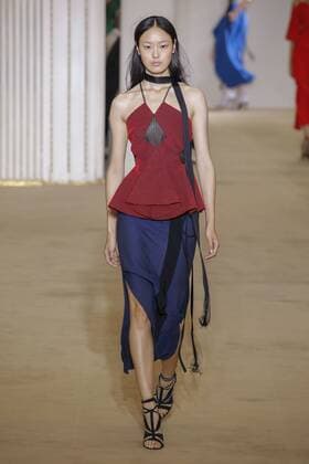 212088 Marineau Starface 2016-10-02 Paris France Paris Fashion week. Pret-a-porter printemps-ete 2017. Defile Roland Mouret. Roland Mouret , spring -summer 2017Paris, France Paris Fashion week. Ready-to-wear spring-summer 2017 Defile Roland Mouret. Editorial Use Only _sans_perso  Copyright: xMarineaux STAR_212088_006