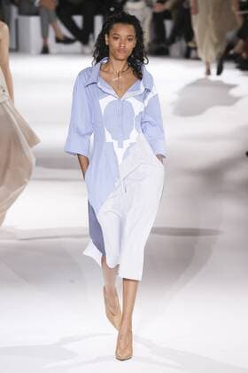 Paris Fashion Week - Stella McCartney Modenschau 212098 Marineau Starface 2016-10-03 Paris France Paris Fashion week. Pret-a-porter printemps-ete 2017. Defile Stella McCartney. Stella McCartney, spring-summer 2017 Paris, France Paris Fashion week. Ready-to-wear spring-summer 2017 Defile Stella McCartney. Editorial Use Only _sans_perso  Copyright: xMarineaux STAR_212098_019