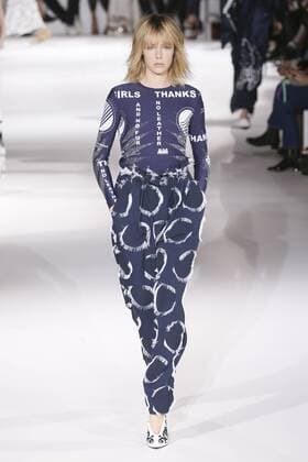 Paris Fashion Week - Stella McCartney Modenschau 212098 Marineau Starface 2016-10-03 Paris France Paris Fashion week. Pret-a-porter printemps-ete 2017. Defile Stella McCartney. Stella McCartney, spring-summer 2017 Paris, France Paris Fashion week. Ready-to-wear spring-summer 2017 Defile Stella McCartney. Editorial Use Only _sans_perso  Copyright: xMarineaux STAR_212098_036