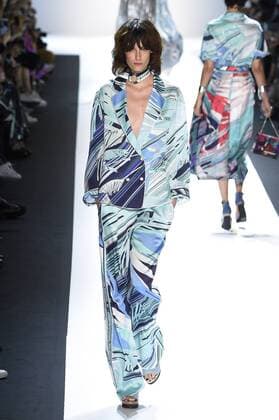 Paris Fashion Week - Leonard Modenschau 212099 Marineau Starface 2016-10-03 Paris France Paris Fashion week. Pret-a-porter printemps-ete 2017. Defile Leonard Paris. Leonard Paris, spring-summer 2017 Paris, France Editorial Use Only _sans_perso  Copyright: xMarineaux STAR_212099_022