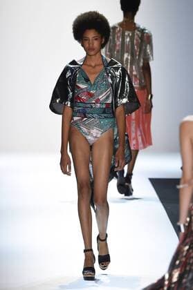 Paris Fashion Week - Leonard Modenschau 212099 Marineau Starface 2016-10-03 Paris France Paris Fashion week. Pret-a-porter printemps-ete 2017. Defile Leonard Paris. Leonard Paris, spring-summer 2017 Paris, France Editorial Use Only _sans_perso  Copyright: xMarineaux STAR_212099_041
