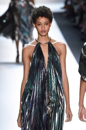 Paris Fashion Week - Leonard Modenschau 212099 Marineau Starface 2016-10-03 Paris France Paris Fashion week. Pret-a-porter printemps-ete 2017. Defile Leonard Paris. Leonard Paris, spring-summer 2017 Paris, France Editorial Use Only _sans_perso  Copyright: xMarineaux STAR_212099_044