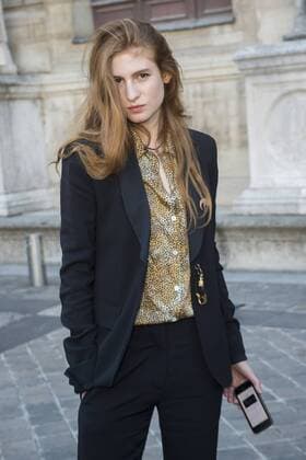 Paris Fashion Week - Prominente vor der Sonia Rykiel Modenschau Agathe Bonitzer CELEBRITES : arrival show Sonia Rykiel - Paris - 03 10 2016 JBAutissier Panoramic 