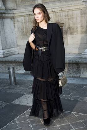 Paris Fashion Week - Prominente vor der Sonia Rykiel Modenschau Lola Le Lann CELEBRITES : arrival show Sonia Rykiel - Paris - 03 10 2016 JBAutissier Panoramic 