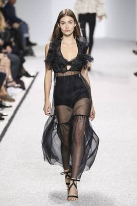 Paris Fashion Week - Giambattista Valli Modenschau 212111 Marineau Starface 2016-10-03 Paris France Paris Fashion Week. défilé PAP Printemps-Eté 2017. Giambattista Valli. Editorial use only  Copyright: xMarineaux STAR_212111_020