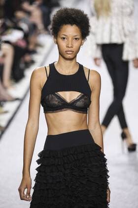 Paris Fashion Week - Giambattista Valli Modenschau 212111 Marineau Starface 2016-10-03 Paris France Paris Fashion Week. défilé PAP Printemps-Eté 2017. Giambattista Valli. Editorial use only  Copyright: xMarineaux STAR_212111_024