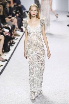 Paris Fashion Week - Giambattista Valli Modenschau 212111 Marineau Starface 2016-10-03 Paris France Paris Fashion Week. défilé PAP Printemps-Eté 2017. Giambattista Valli. Editorial use only  Copyright: xMarineaux STAR_212111_045
