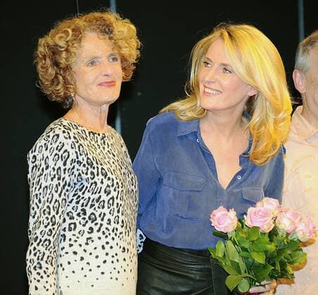 Maria Furtwängler mit Mutter Kathrin Ackermann Premiere Glücklich die Glücklichen Komödie im Bayerischen Hof Theater München 03. Oktober 2016