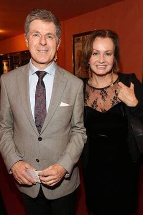 Horst Kummeth mit Ehefrau Eva, Theaterpremiere Gluecklich die Gluecklichen in der Komödie im Bayerischen Hof in Muenchen am 03.10.2016