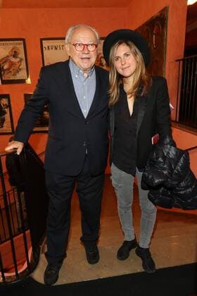 Prof.Dr. Hubert Burda mit Tochter Elisabeth Burda, Theaterpremiere Gluecklich die Gluecklichen in der Komödie im Bayerischen Hof in Muenchen am 03.10.2016