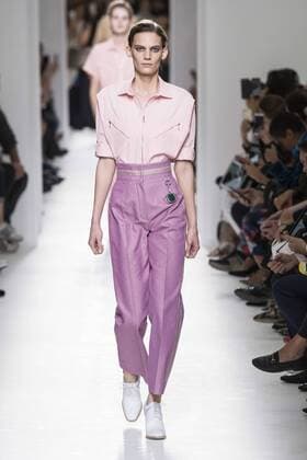 Paris Fashion Week - Hermes Modenschau 212128 Marineau Starface Paris France Paris Fashion Week. Défilé PAP Printemps-Eté 2017. HERMES. Editorial use only  Copyright: xMarineaux STAR_212128_008