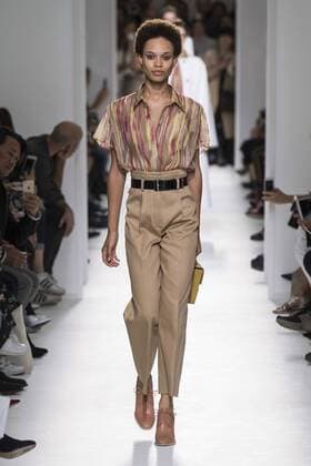 Paris Fashion Week - Hermes Modenschau 212128 Marineau Starface Paris France Paris Fashion Week. Défilé PAP Printemps-Eté 2017. HERMES. Editorial use only  Copyright: xMarineaux STAR_212128_012