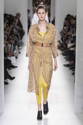 Paris Fashion Week - Hermes Modenschau 212128 Marineau Starface Paris France Paris Fashion Week. Défilé PAP Printemps-Eté 2017. HERMES. Editorial use only  Copyright: xMarineaux STAR_212128_023