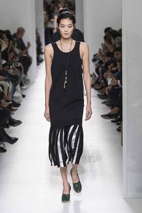Paris Fashion Week - Hermes Modenschau 212128 Marineau Starface Paris France Paris Fashion Week. Défilé PAP Printemps-Eté 2017. HERMES. Editorial use only  Copyright: xMarineaux STAR_212128_034
