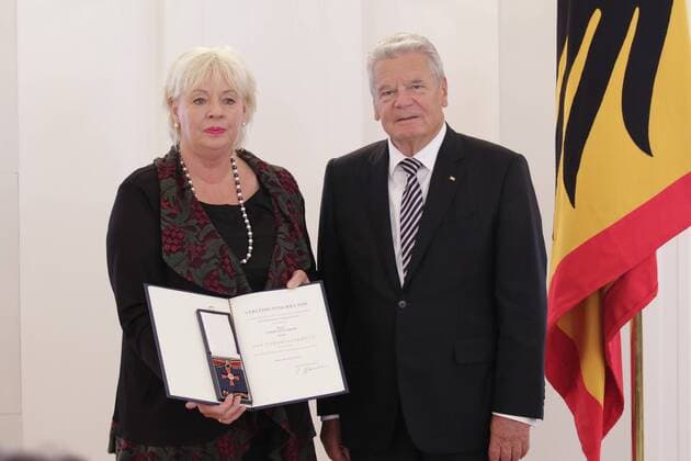 Berlin, Schloss Bellevue, Ansprache bei der Verleihung des Verdienstordens der Bundesrepublik Deutschland zum Tag der Deutschen Einheit, Foto: Ulrike Hövelmann, Bundespräsident Joachim Gauck