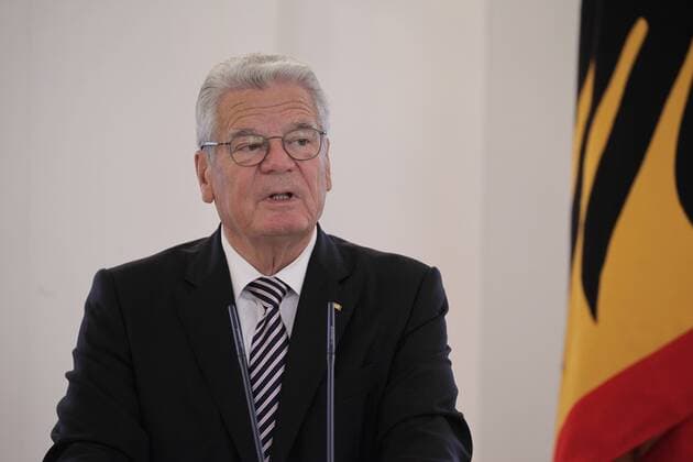 Berlin, Schloss Bellevue, Ansprache bei der Verleihung des Verdienstordens der Bundesrepublik Deutschland zum Tag der Deutschen Einheit, Foto: Bundespräsident Joachim Gauck