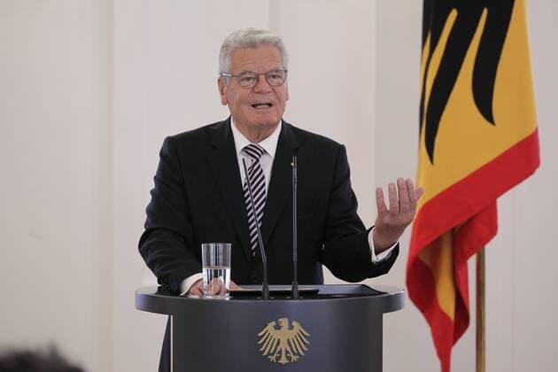 Berlin, Schloss Bellevue, Ansprache bei der Verleihung des Verdienstordens der Bundesrepublik Deutschland zum Tag der Deutschen Einheit, Foto: Bundespräsident Joachim Gauck
