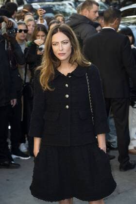 Anna Mouglalis CELEBRITIES : arrivals Chanel - Paris - 04 10 2016 JBAutissier Panoramic 