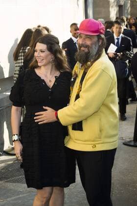 Amandine de la Richardiere and Sebastien Tellier CELEBRITIES : arrivals Chanel - Paris - 04 10 2016 JBAutissier Panoramic 