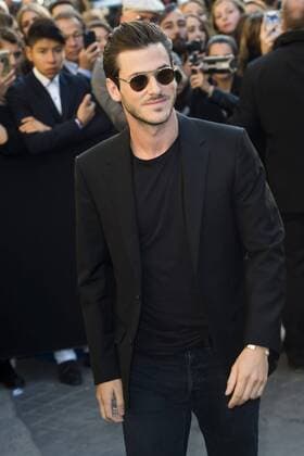 Gaspard Ulliel CELEBRITIES : arrivals Chanel - Paris - 04 10 2016 JBAutissier Panoramic 