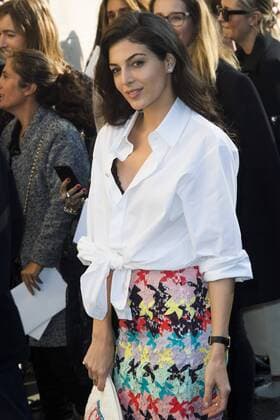 Razane Jammal CELEBRITIES : arrivals Chanel - Paris - 04 10 2016 JBAutissier Panoramic 