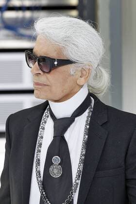 212146 Marineau Starface 2016-10-04 Paris France Paris Fashion week. Pret-a-porter printemps-ete 2017. Defile Chanel. Chanel, spring-summer 2017 Paris, France Paris Fashion week. Ready-to-wear spring-summer 2017 Defile Chanel Editorial Use Only Lagerfeld, Karl  Copyright: xMarineaux STAR_212146_149