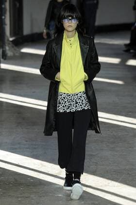 Paris Fashion Week - Agnes B. 212149 Marineau Starface 2016-10-04 Paris France Paris Fashion week. Pret-a-porter printemps-ete 2017. Defile Agnes B. Paris Fashion week. Ready-to-wear spring-summer 2017 Defile Agnes B. Agnès b., spring-summer 2017 Paris, France Editorial Use Only _sans_perso  Copyright: xMarineaux STAR_212149_006