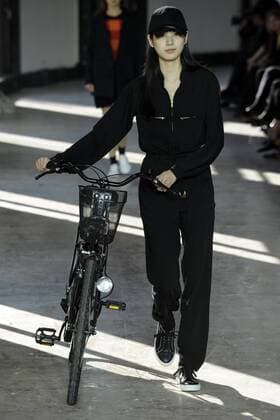 Paris Fashion Week - Agnes B. 212149 Marineau Starface 2016-10-04 Paris France Paris Fashion week. Pret-a-porter printemps-ete 2017. Defile Agnes B. Paris Fashion week. Ready-to-wear spring-summer 2017 Defile Agnes B. Agnès b., spring-summer 2017 Paris, France Editorial Use Only _sans_perso  Copyright: xMarineaux STAR_212149_011