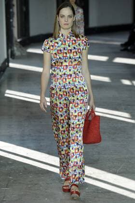 Paris Fashion Week - Agnes B. 212149 Marineau Starface 2016-10-04 Paris France Paris Fashion week. Pret-a-porter printemps-ete 2017. Defile Agnes B. Paris Fashion week. Ready-to-wear spring-summer 2017 Defile Agnes B. Agnès b., spring-summer 2017 Paris, France Editorial Use Only _sans_perso  Copyright: xMarineaux STAR_212149_033