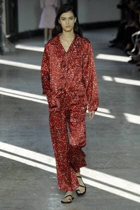 Paris Fashion Week - Agnes B. 212149 Marineau Starface 2016-10-04 Paris France Paris Fashion week. Pret-a-porter printemps-ete 2017. Defile Agnes B. Paris Fashion week. Ready-to-wear spring-summer 2017 Defile Agnes B. Agnès b., spring-summer 2017 Paris, France Editorial Use Only _sans_perso  Copyright: xMarineaux STAR_212149_049