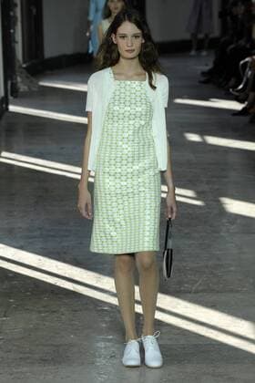 Paris Fashion Week - Agnes B. 212149 Marineau Starface 2016-10-04 Paris France Paris Fashion week. Pret-a-porter printemps-ete 2017. Defile Agnes B. Paris Fashion week. Ready-to-wear spring-summer 2017 Defile Agnes B. Agnès b., spring-summer 2017 Paris, France Editorial Use Only _sans_perso  Copyright: xMarineaux STAR_212149_054