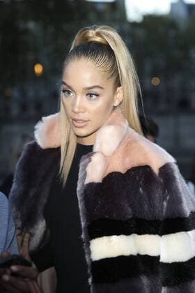 Jasmine Sanders - Modenschau Pret a porter, Paul and Joe - Paris - 04 10 2016 GwendolineLeGoff Panoramic 