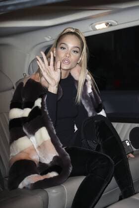 Jasmine Sanders - Modenschau Pret a porter, Paul and Joe - Paris - 04 10 2016 GwendolineLeGoff Panoramic 