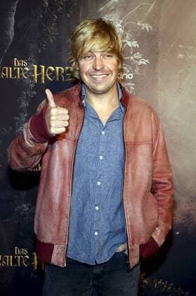 Philipp Poisel bei der Premiere des Kinofilms Das kalte Herz im Kino International. Berlin, 04.10.2016 Foto:xA.xBuggex xFuturexImage