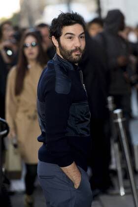 Tahar Rahim - Prominente am Rande der Vuitton Modenschau - Paris - 05 10 2016 JBAutissier Panoramic 