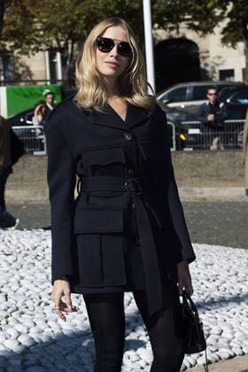 Elena Perminova - Prominente am Rande der Miu Miu Modenschau - Paris - 05 10 2016 JBAutissier Panoramic 